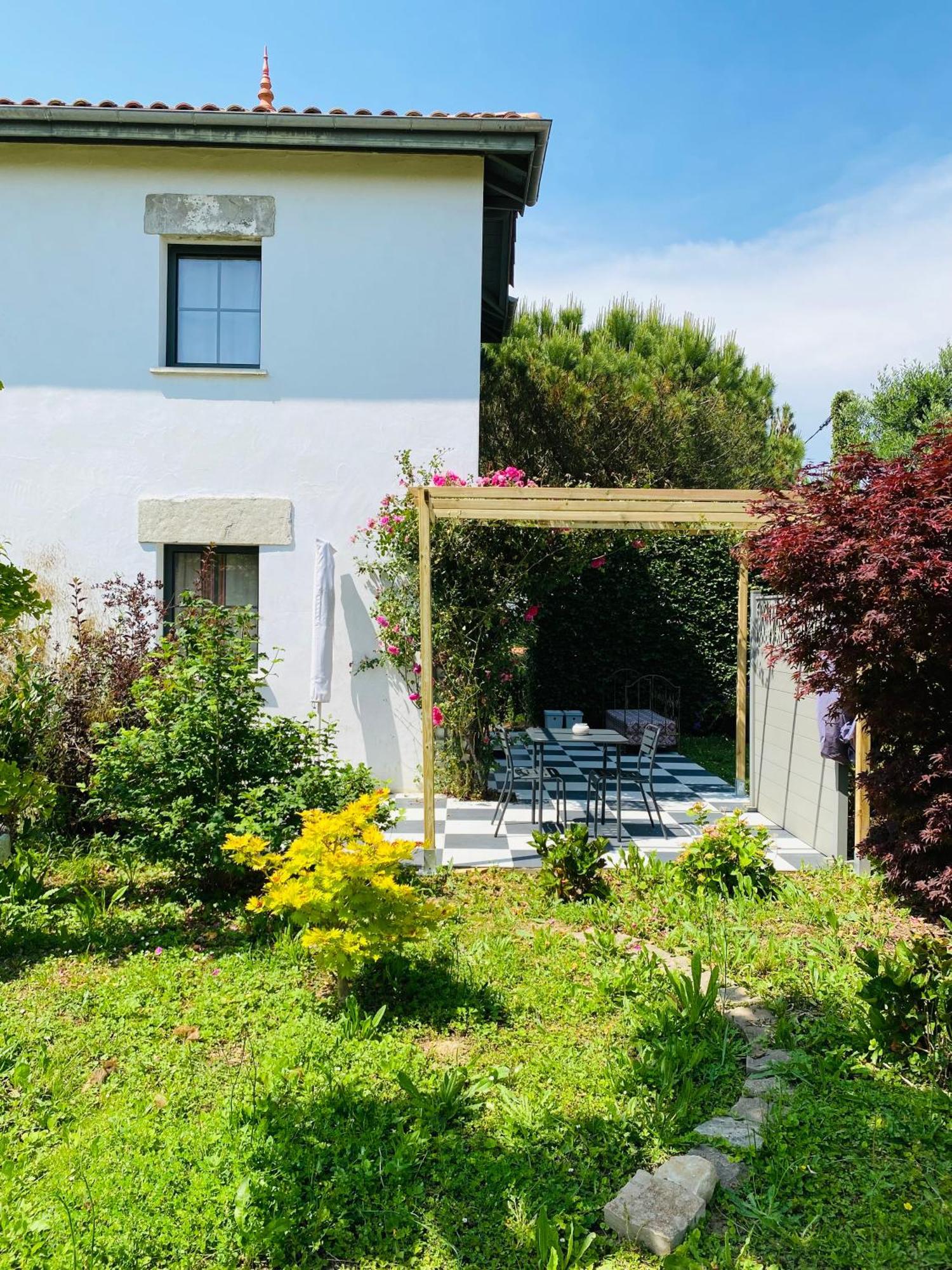 La Bastide De Guiche Entre Ocean Et Montagnes Apartment ภายนอก รูปภาพ
